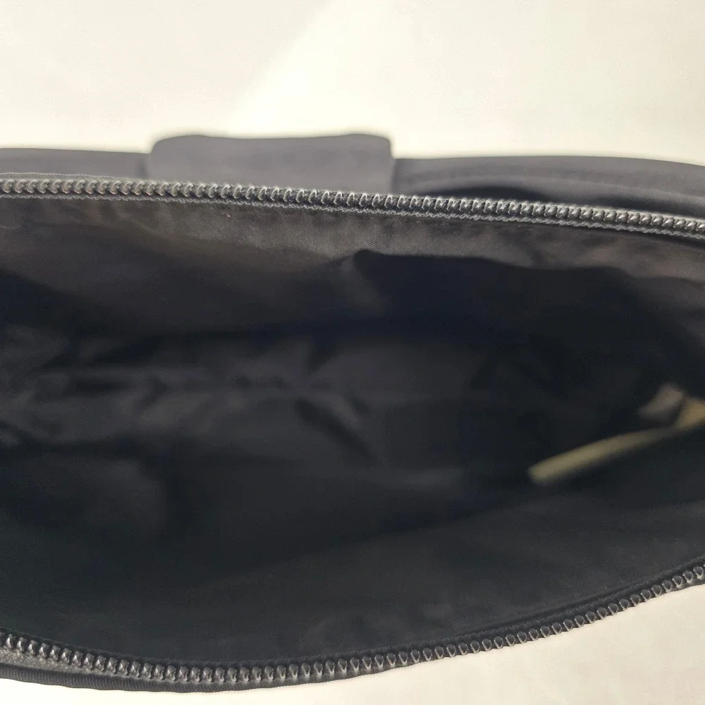 Kate Spade Watson Lane Briley Black Nylon Bow Cosmetic Bag Pouch PWRU6041